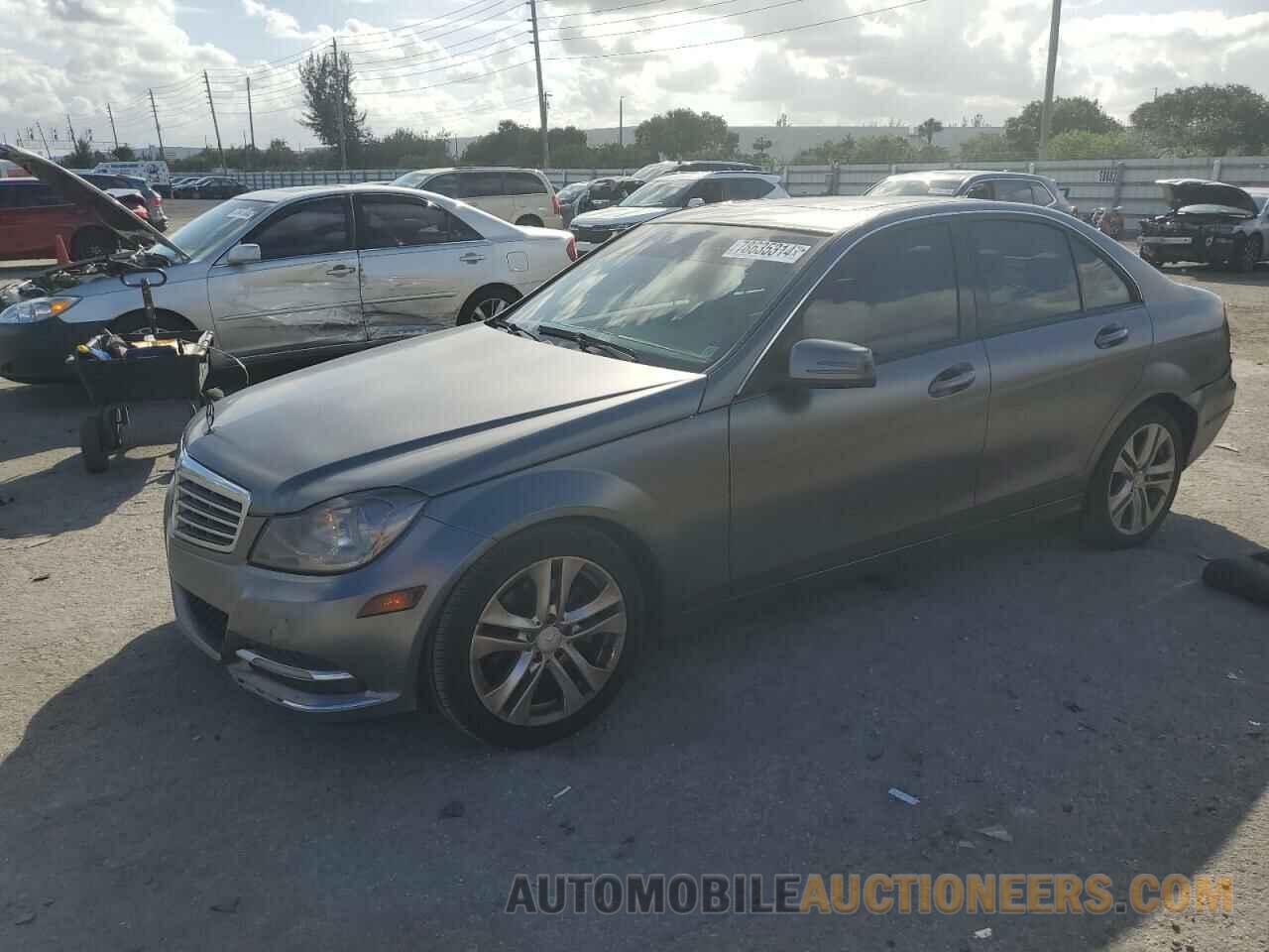 WDDGF4HB0DA786754 MERCEDES-BENZ C-CLASS 2013