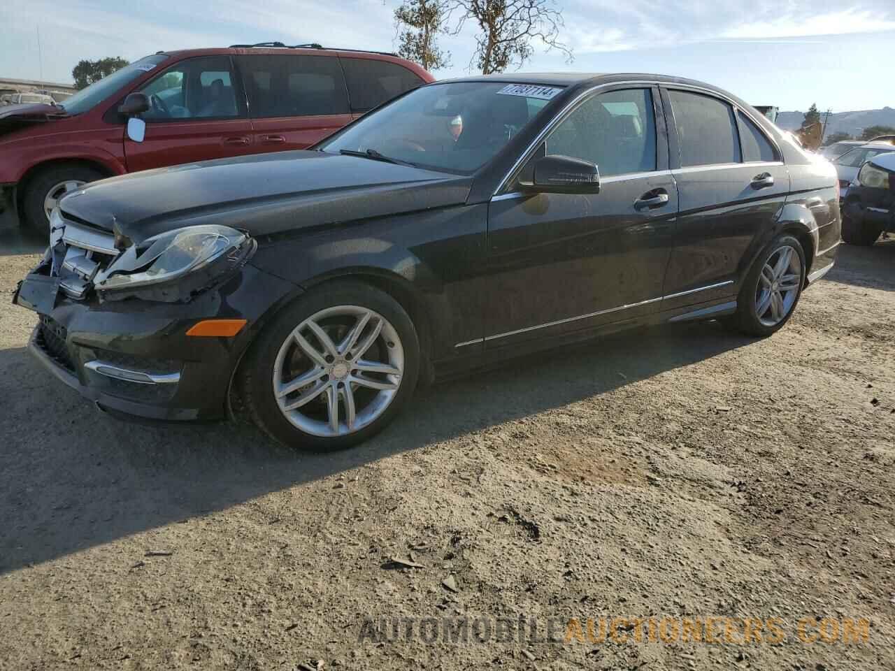 WDDGF4HB1DA864832 MERCEDES-BENZ C-CLASS 2013