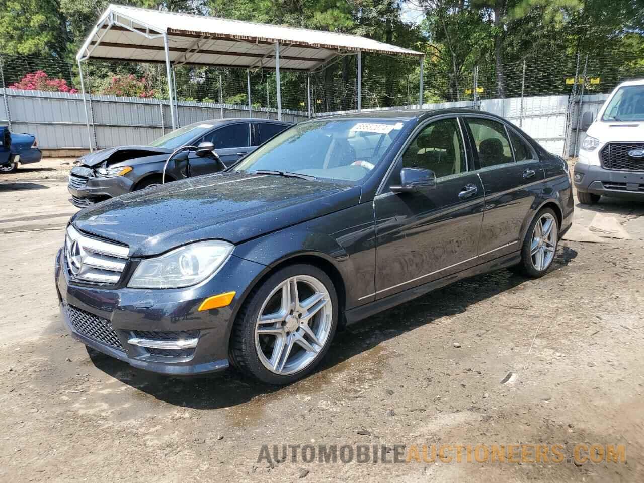 WDDGF4HB3DA828432 MERCEDES-BENZ C-CLASS 2013