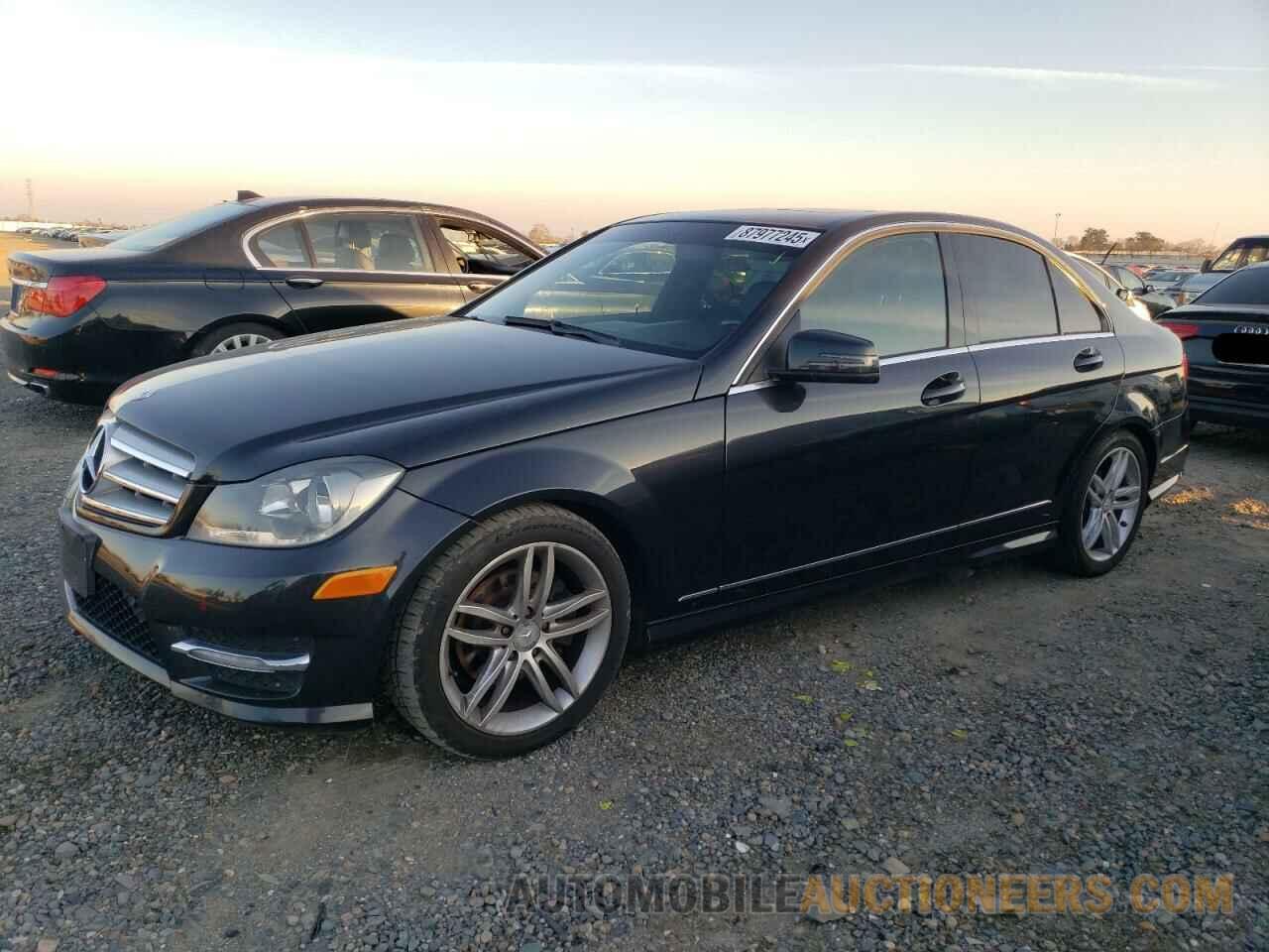 WDDGF4HB5DA762255 MERCEDES-BENZ C-CLASS 2013