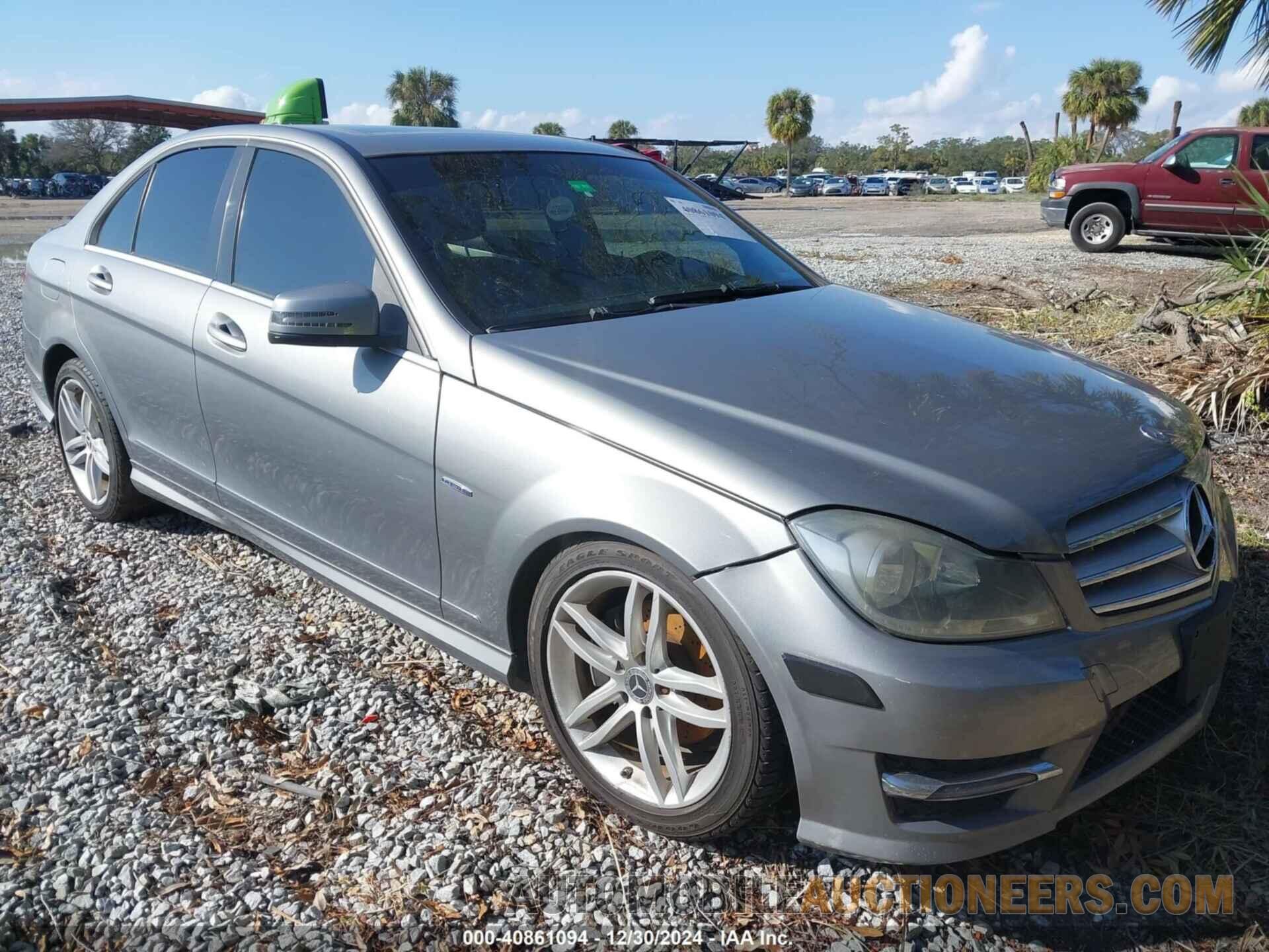 WDDGF4HB8DA797517 MERCEDES-BENZ C 250 2013