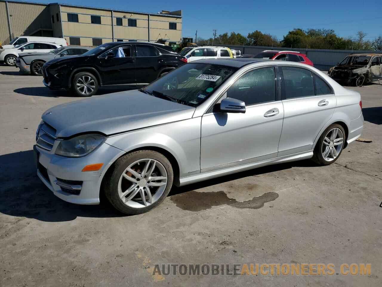 WDDGF4HB8DA823629 MERCEDES-BENZ C-CLASS 2013