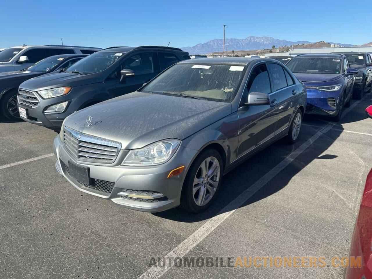 WDDGF4HB8DA861961 MERCEDES-BENZ C-CLASS 2013