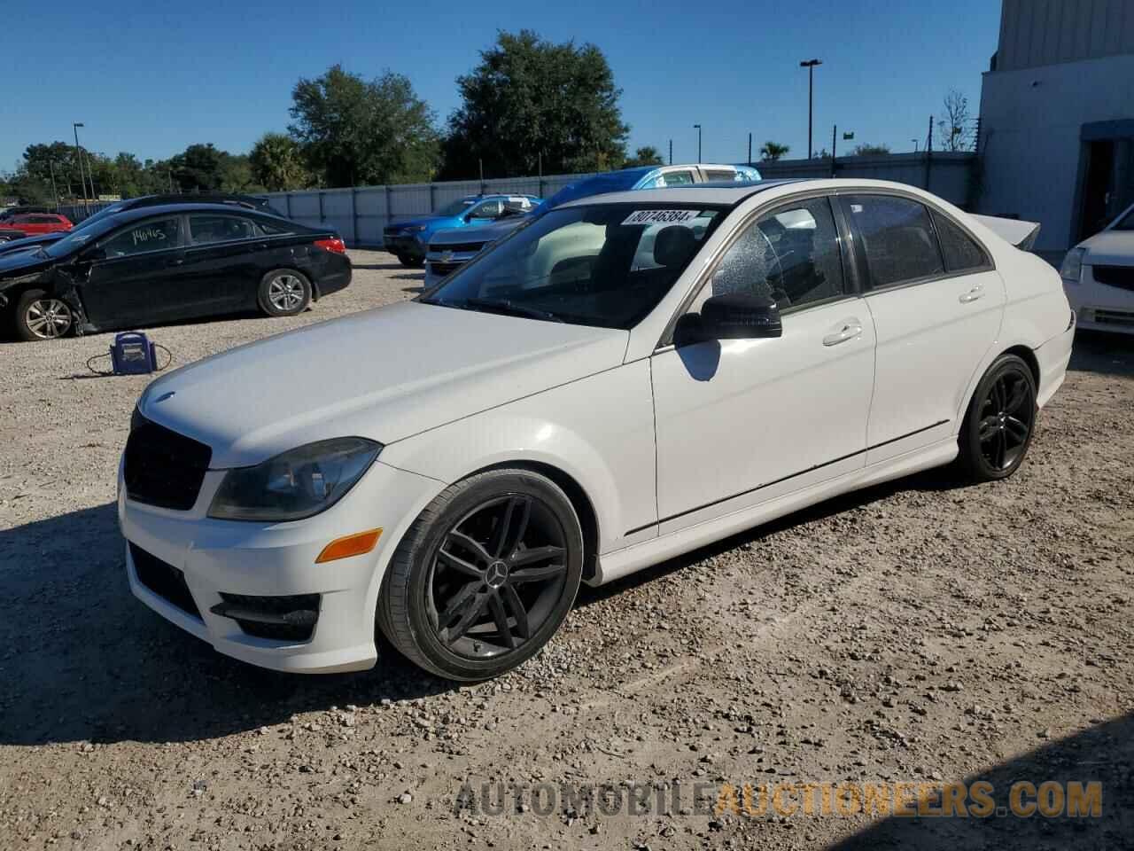 WDDGF4HBXDR279054 MERCEDES-BENZ C-CLASS 2013