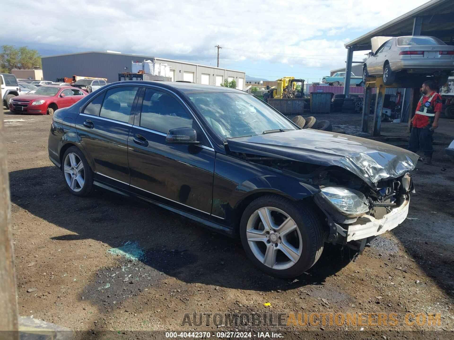 WDDGF5EB1BR160705 MERCEDES-BENZ C 300 2011