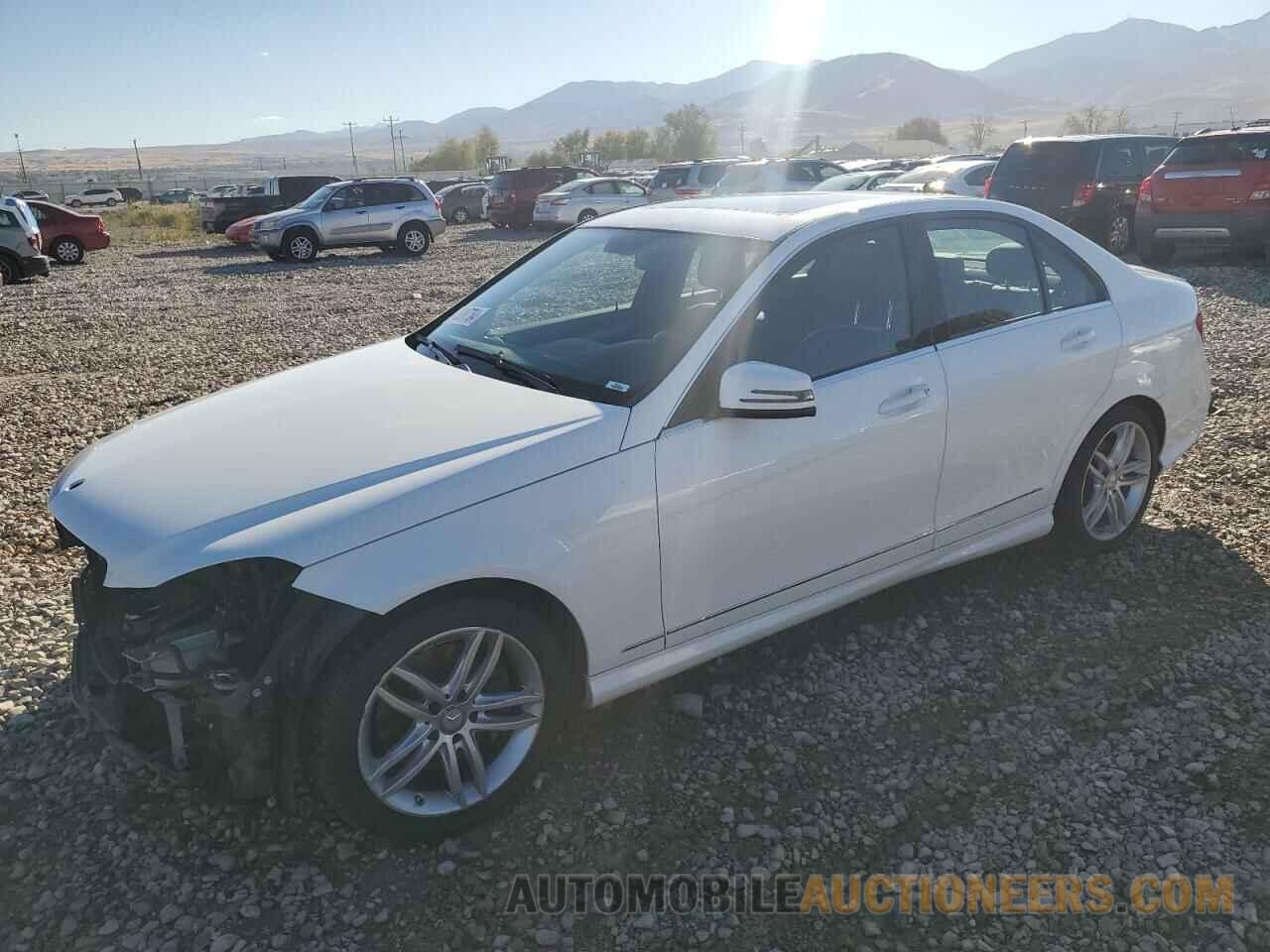 WDDGF8AB1ER313658 MERCEDES-BENZ C-CLASS 2014