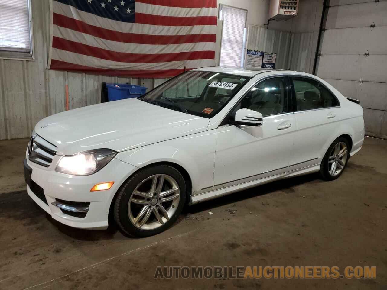 WDDGF8AB8ER320154 MERCEDES-BENZ C-CLASS 2014