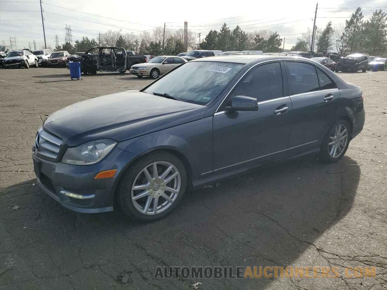 WDDGF8AB9DA839985 MERCEDES-BENZ C-CLASS 2013