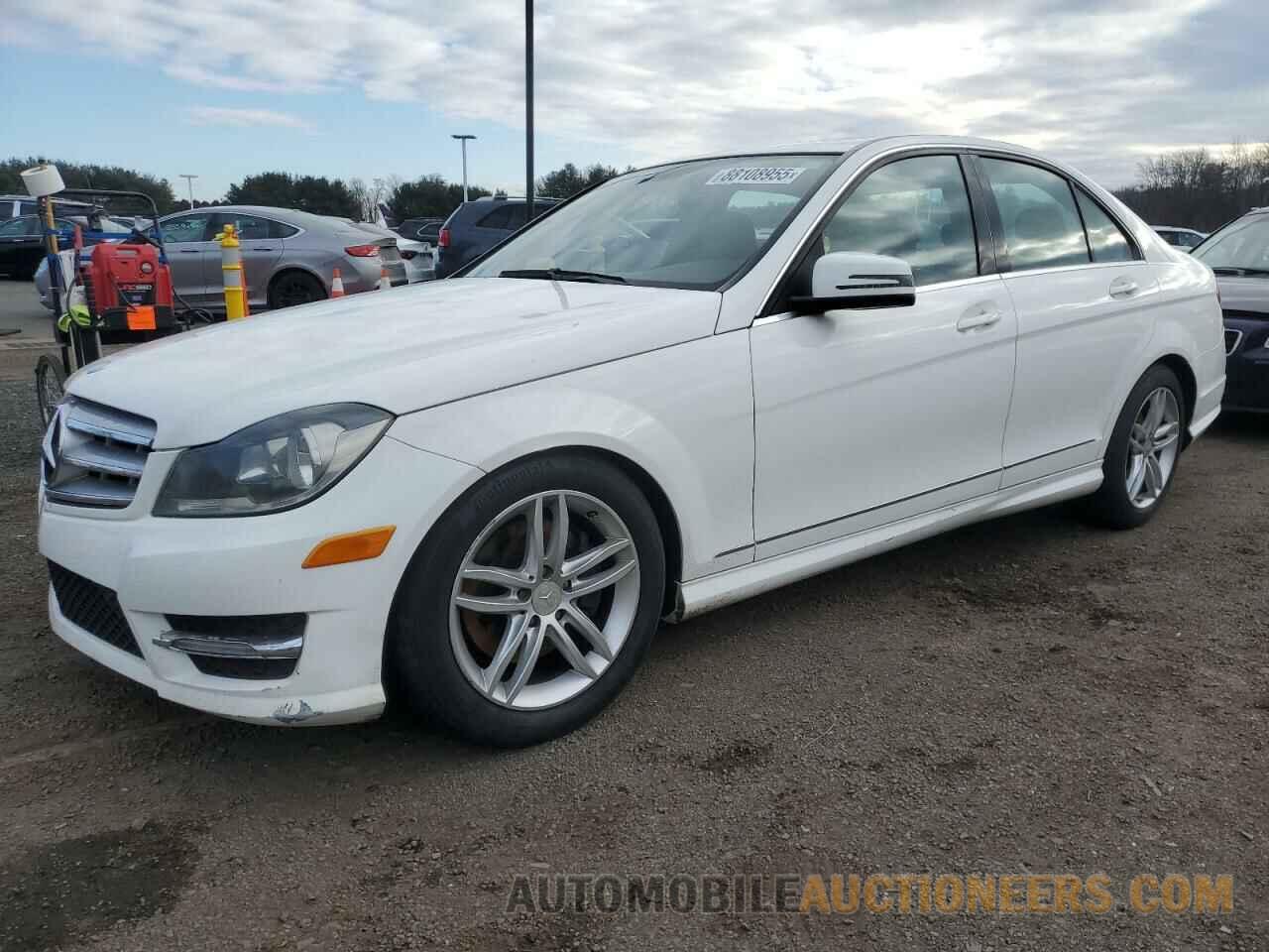 WDDGF8ABXDA783636 MERCEDES-BENZ C-CLASS 2013