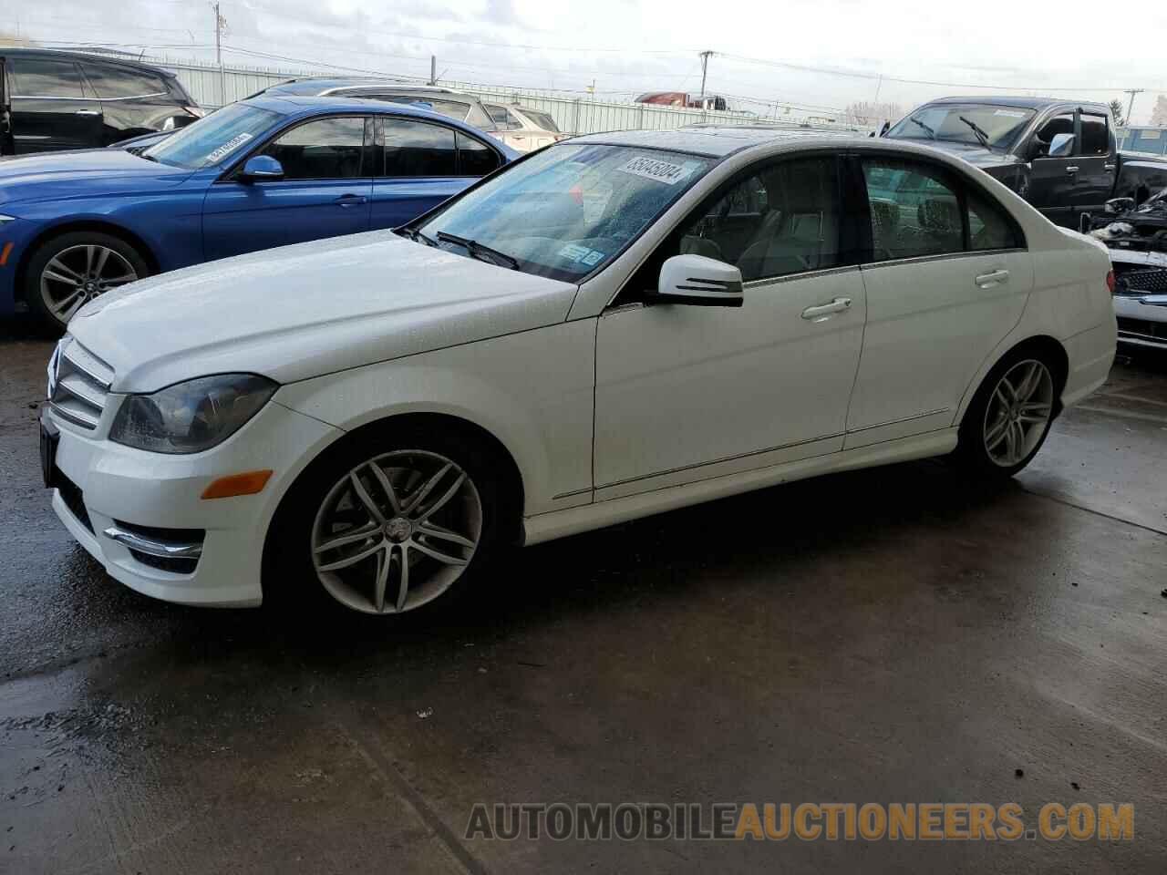 WDDGF8ABXDR243964 MERCEDES-BENZ C-CLASS 2013