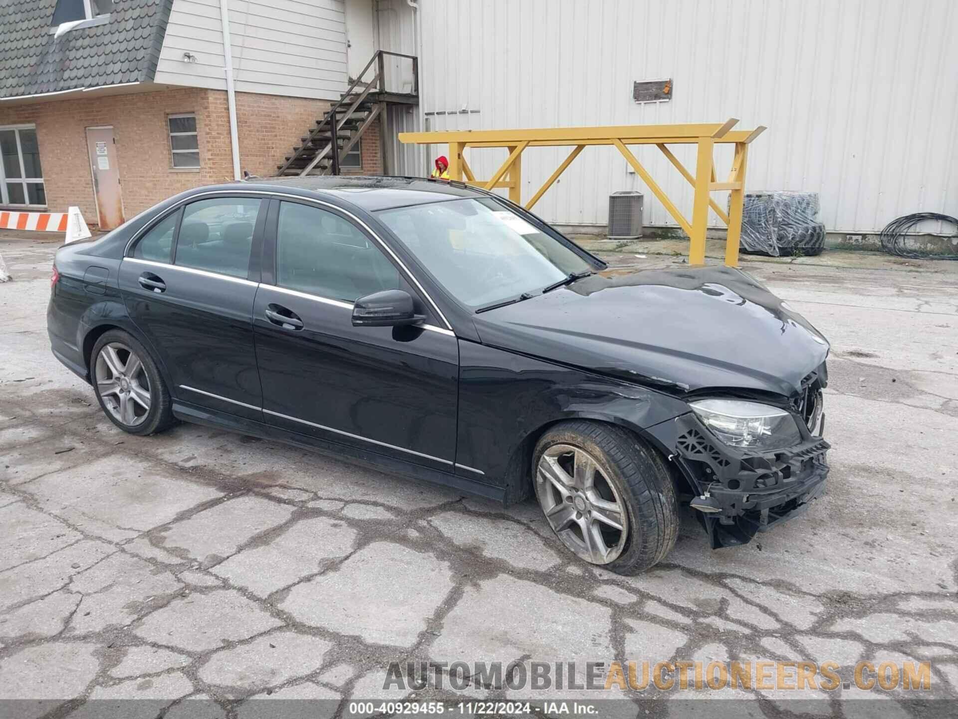 WDDGF8BB1BR179633 MERCEDES-BENZ C 300 2011