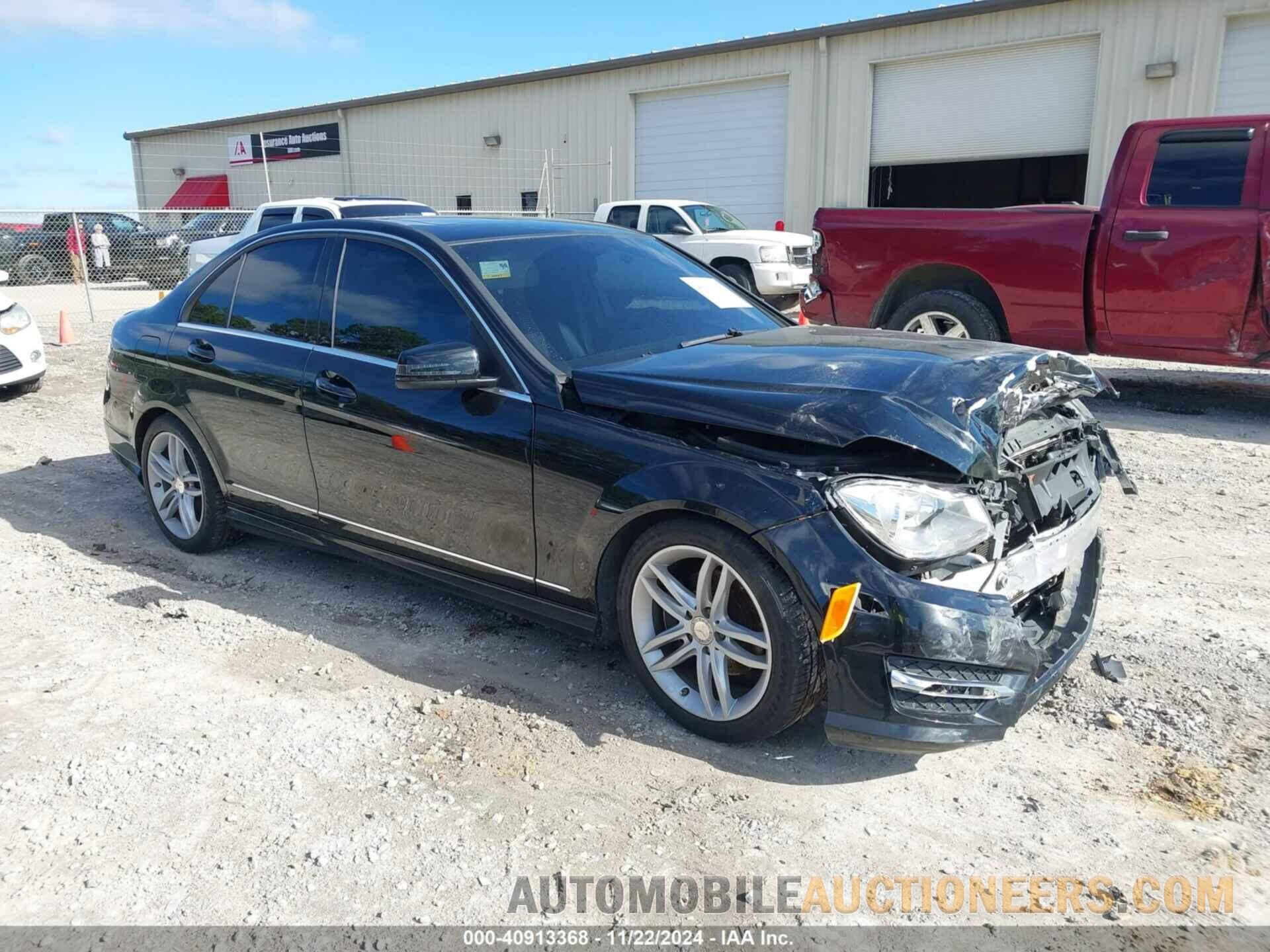 WDDGF8BB3CA621585 MERCEDES-BENZ C 300 2012