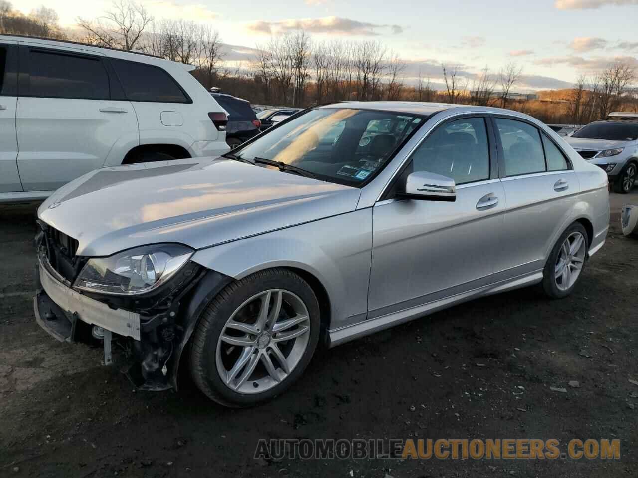 WDDGF8BB3CR207823 MERCEDES-BENZ C-CLASS 2012