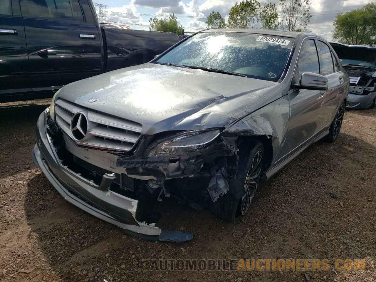 WDDGF8BB9BR138215 MERCEDES-BENZ C-CLASS 2011