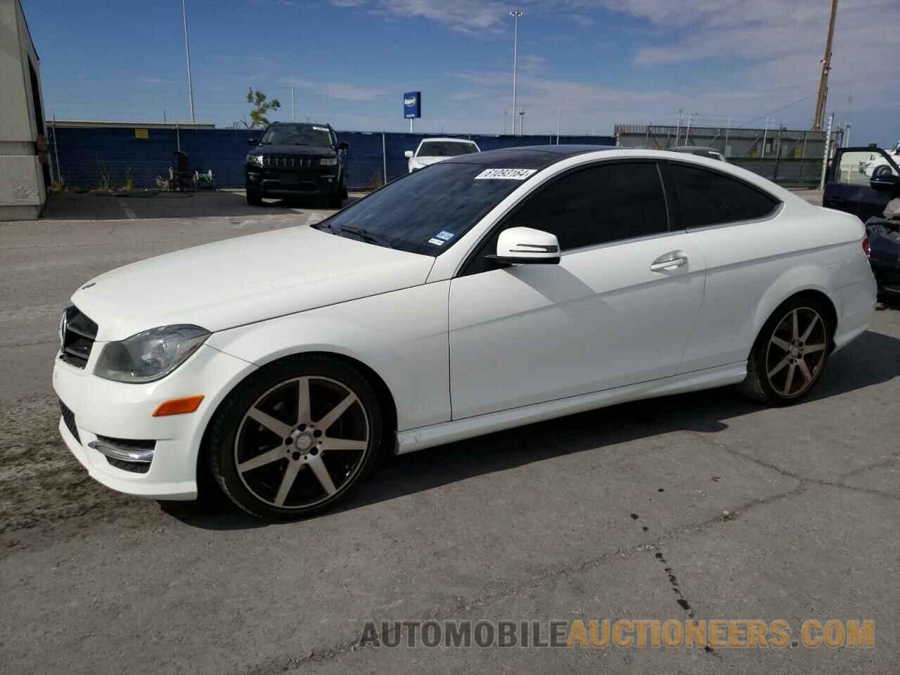 WDDGJ4HB0FG384392 MERCEDES-BENZ C-CLASS 2015