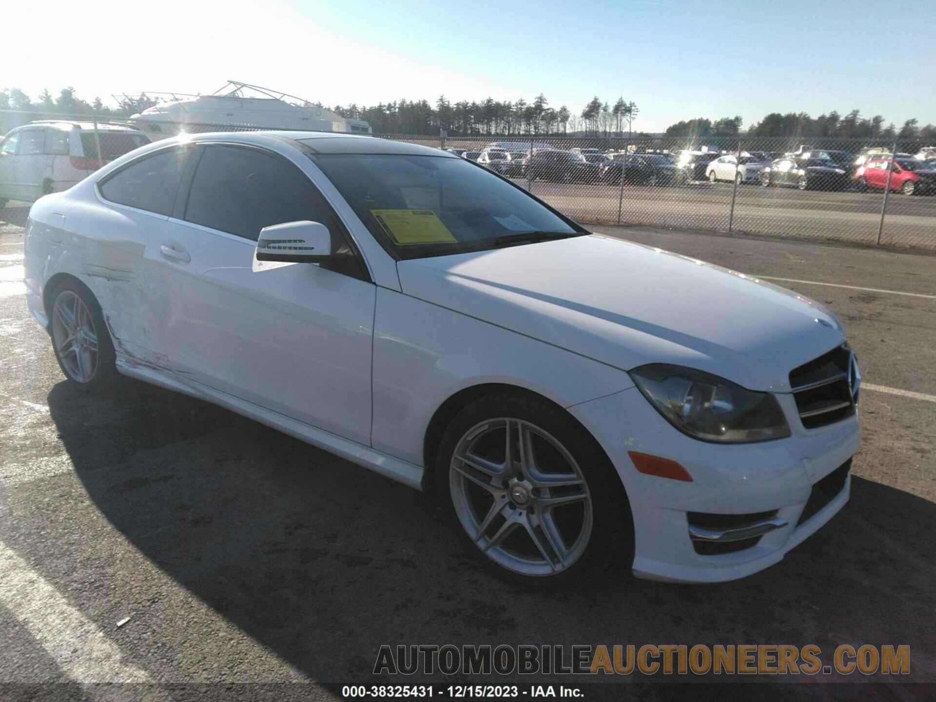 WDDGJ4HB0FG439777 MERCEDES-BENZ C 250 2015