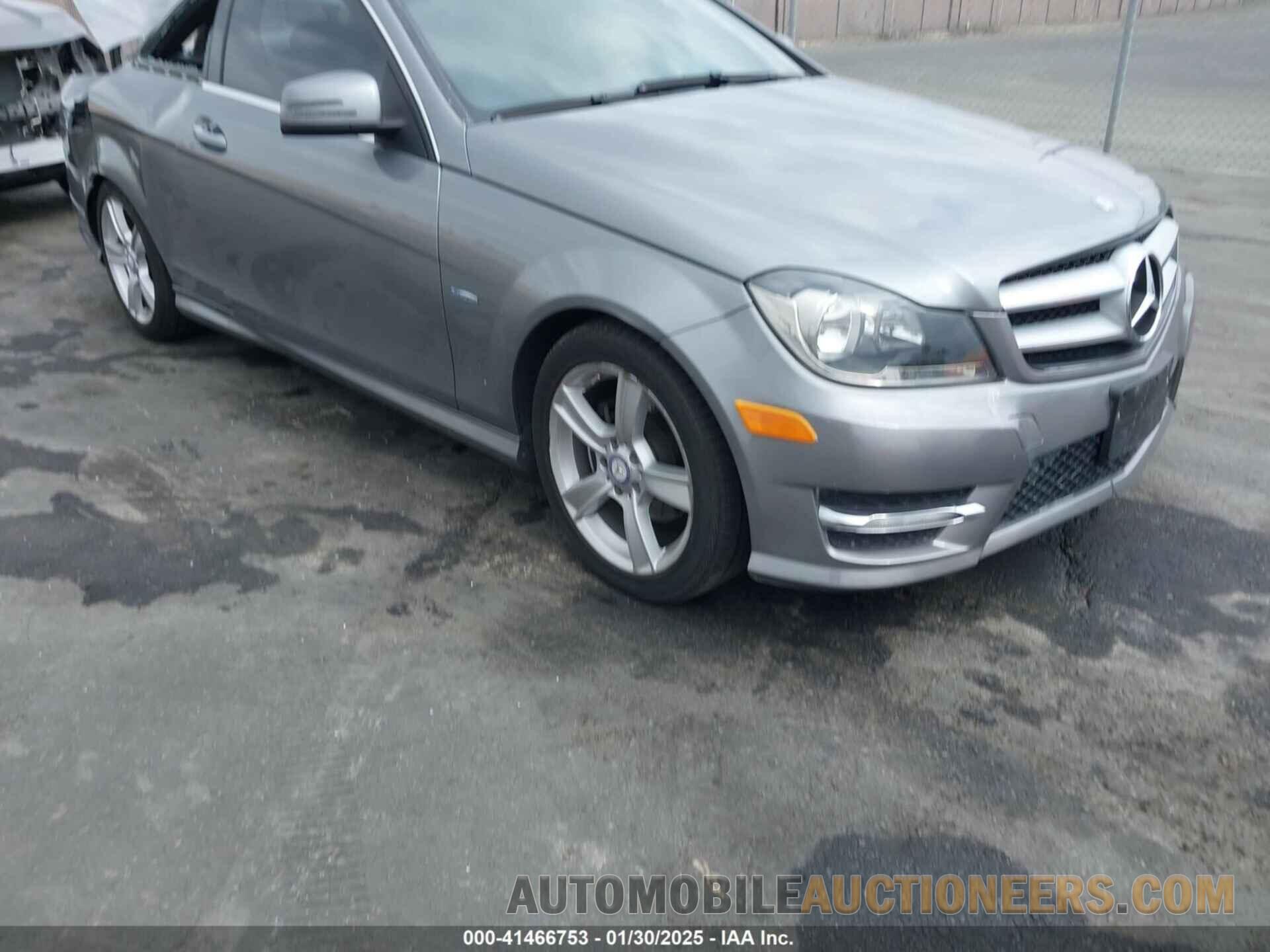 WDDGJ4HB1CF796936 MERCEDES-BENZ C 250 2012