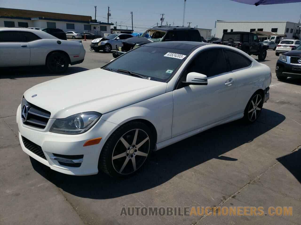 WDDGJ4HB1FG350882 MERCEDES-BENZ C-CLASS 2015