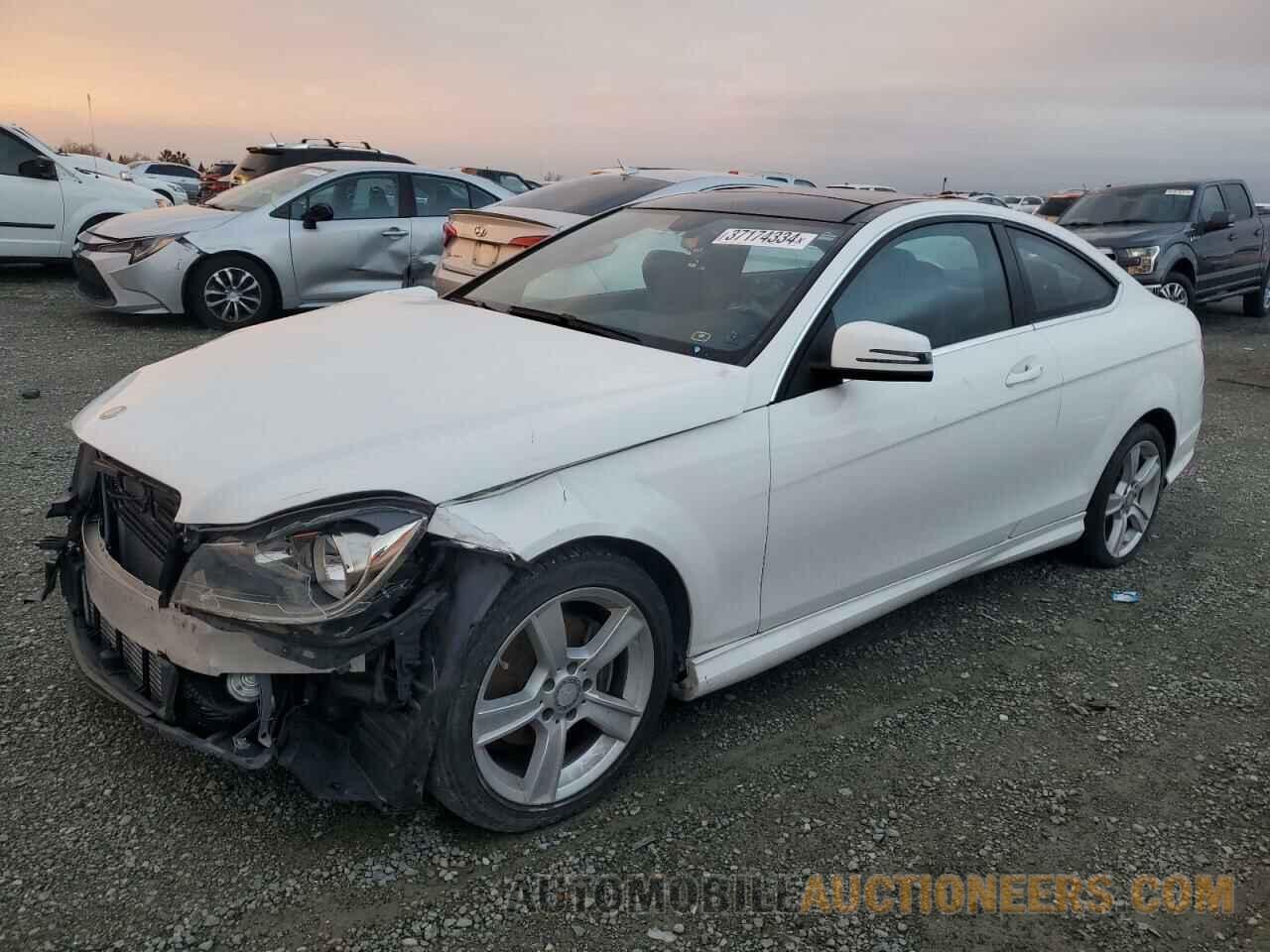 WDDGJ4HB1FG418307 MERCEDES-BENZ C-CLASS 2015