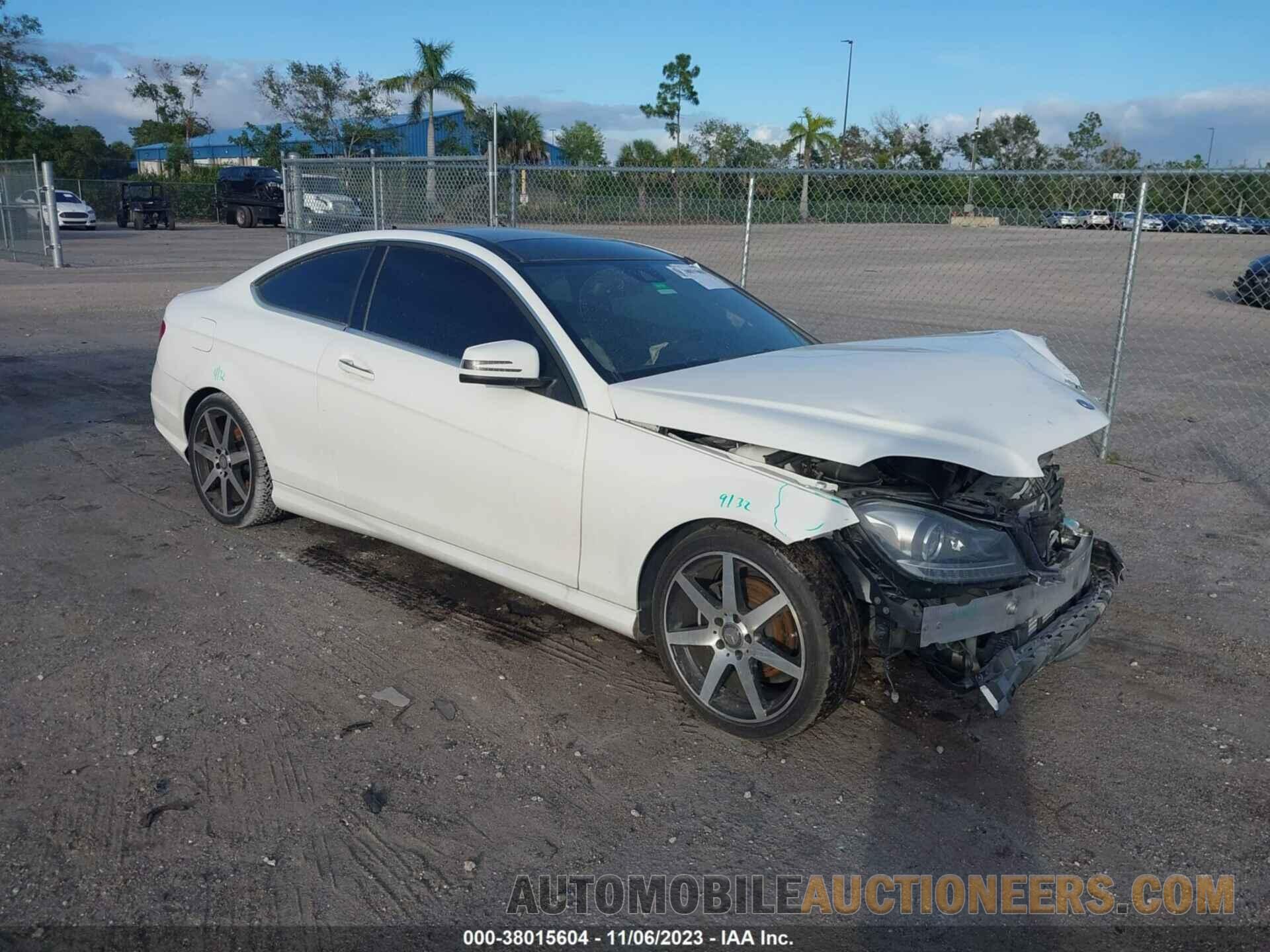 WDDGJ4HB2FG351085 MERCEDES-BENZ C 250 2015