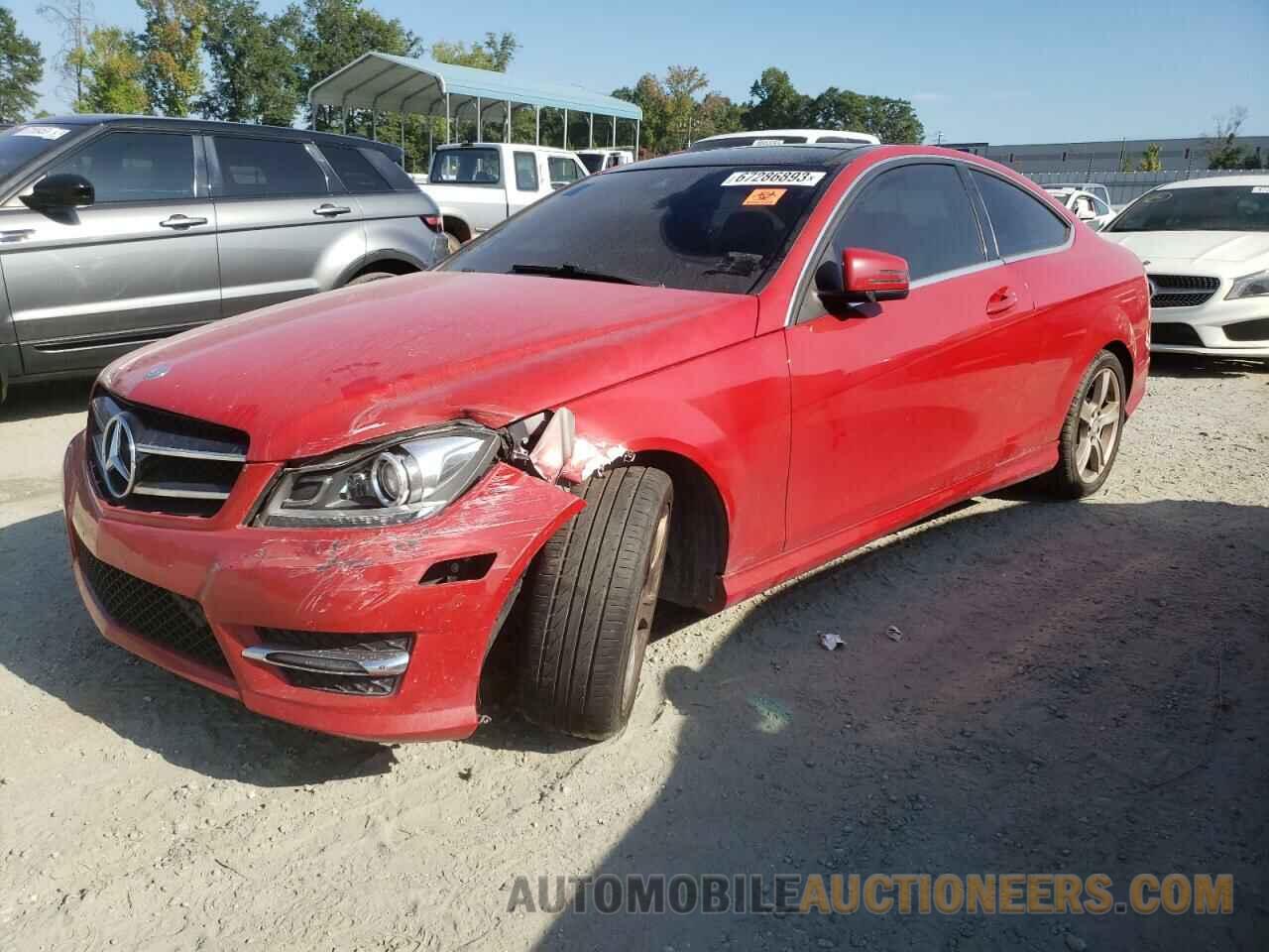 WDDGJ4HB2FG393465 MERCEDES-BENZ C-CLASS 2015