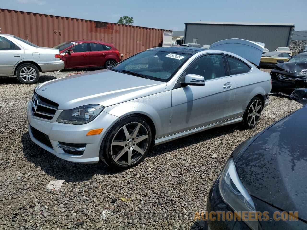 WDDGJ4HB3FG400519 MERCEDES-BENZ C-CLASS 2015