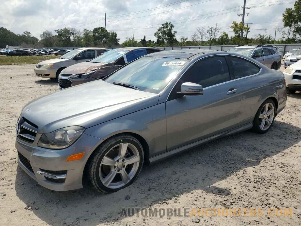 WDDGJ4HB4FG376652 MERCEDES-BENZ C-CLASS 2015