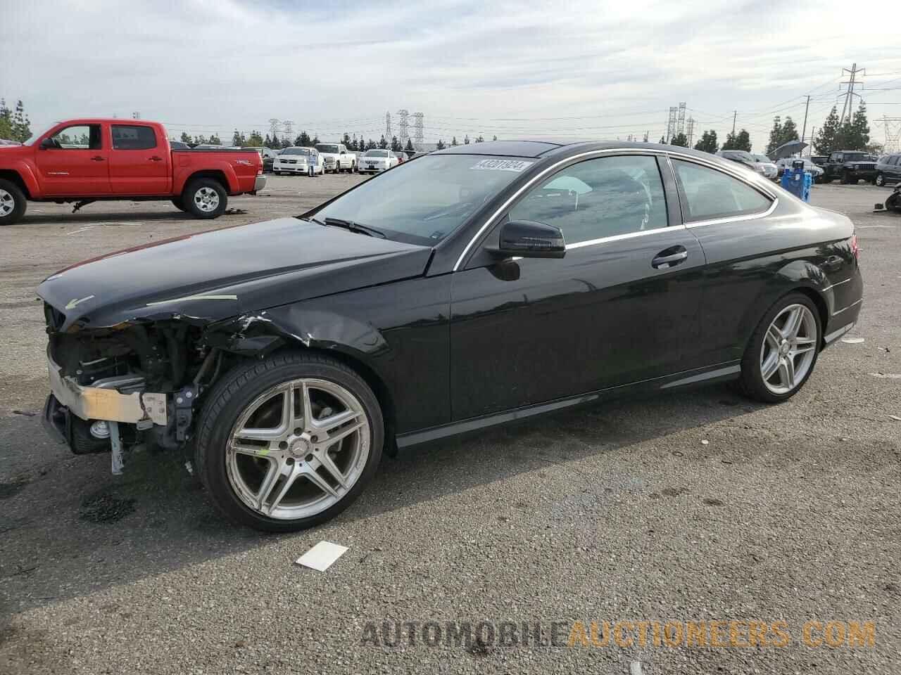 WDDGJ4HB4FG398232 MERCEDES-BENZ C-CLASS 2015