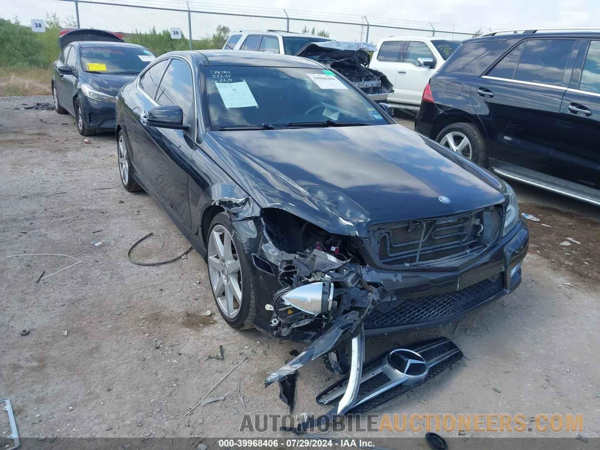 WDDGJ4HB5DG009644 MERCEDES-BENZ C 250 2013