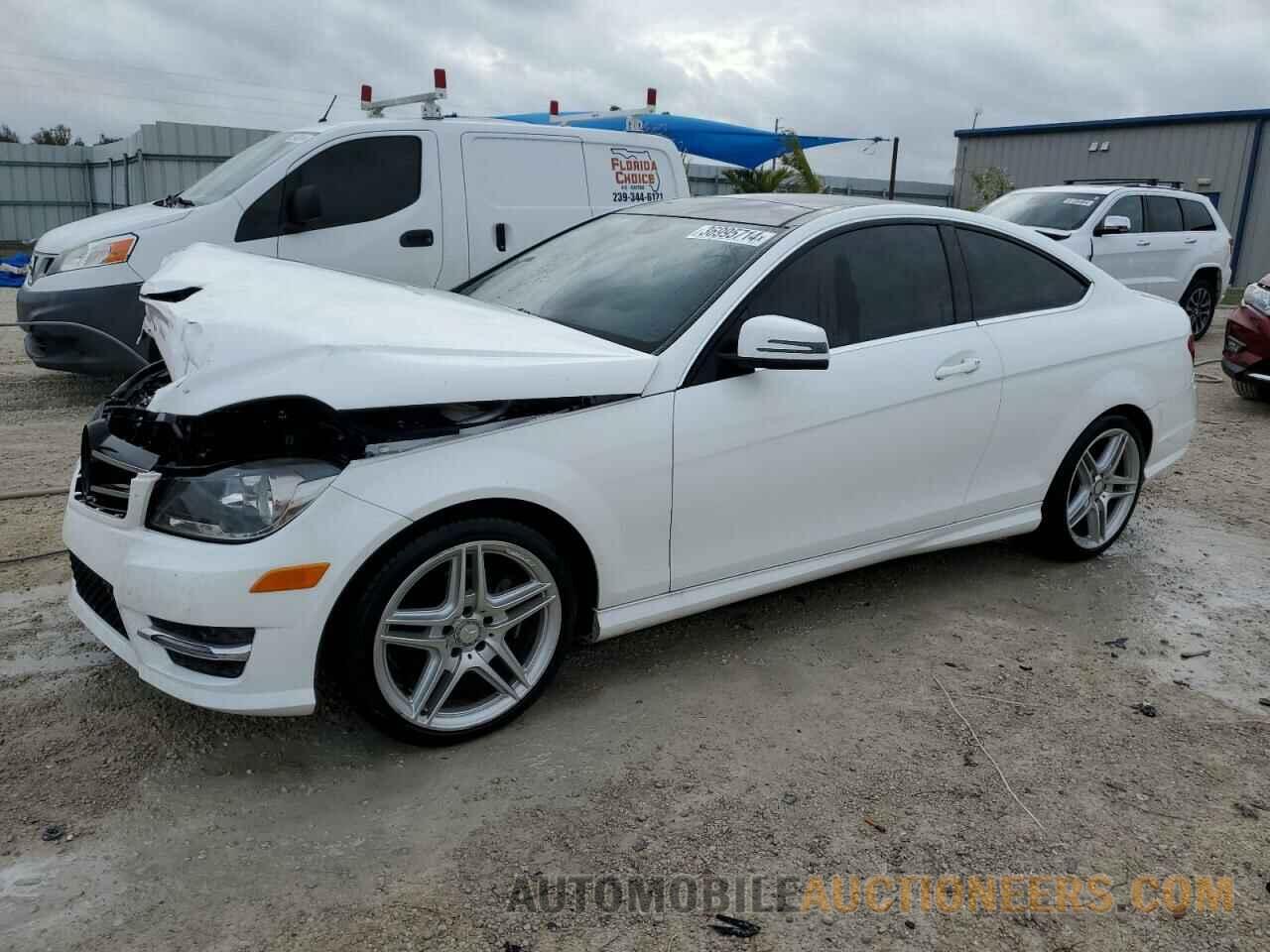 WDDGJ4HB6FG439623 MERCEDES-BENZ C-CLASS 2015