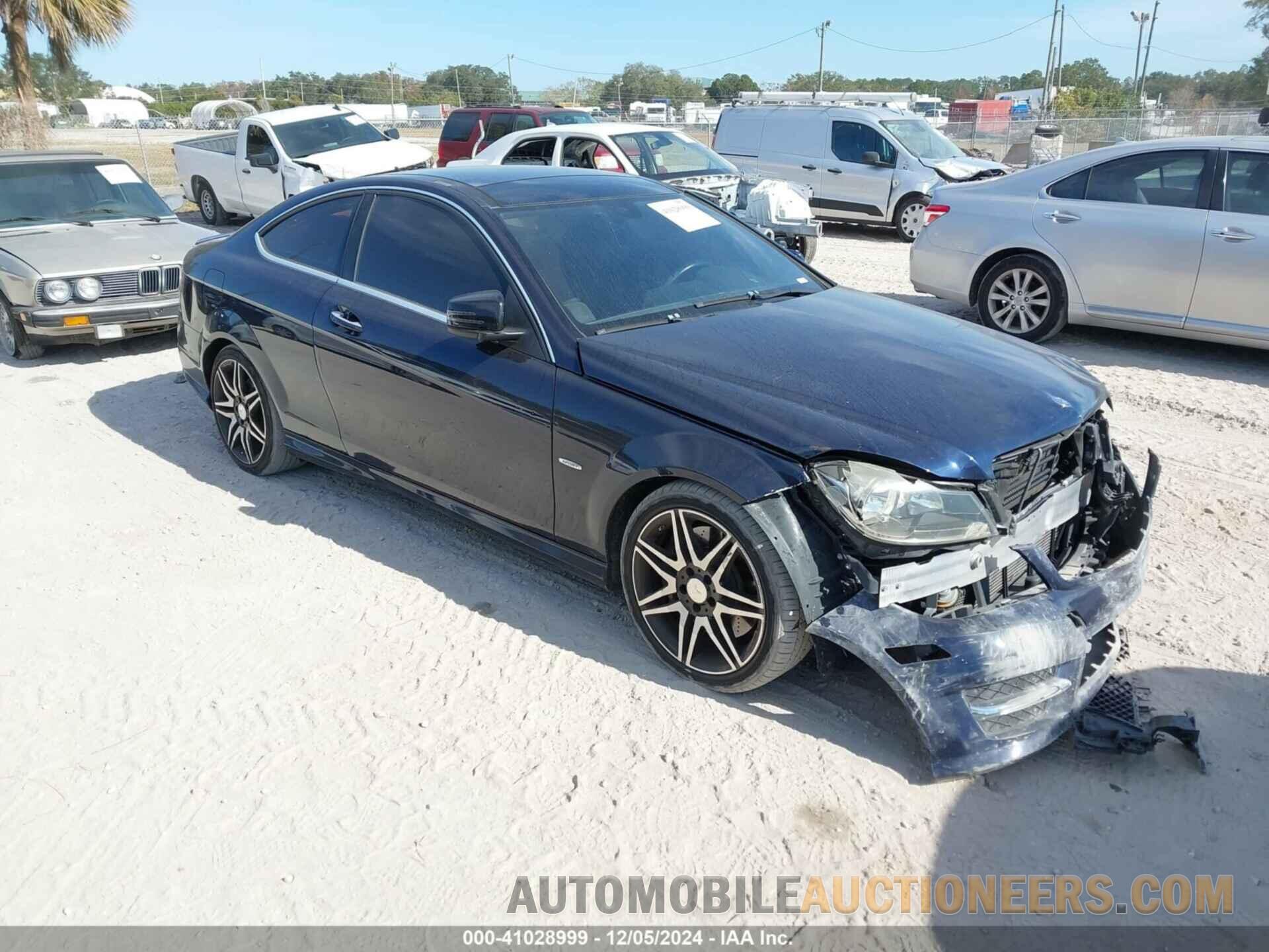 WDDGJ4HB7DG067626 MERCEDES-BENZ C 250 2013