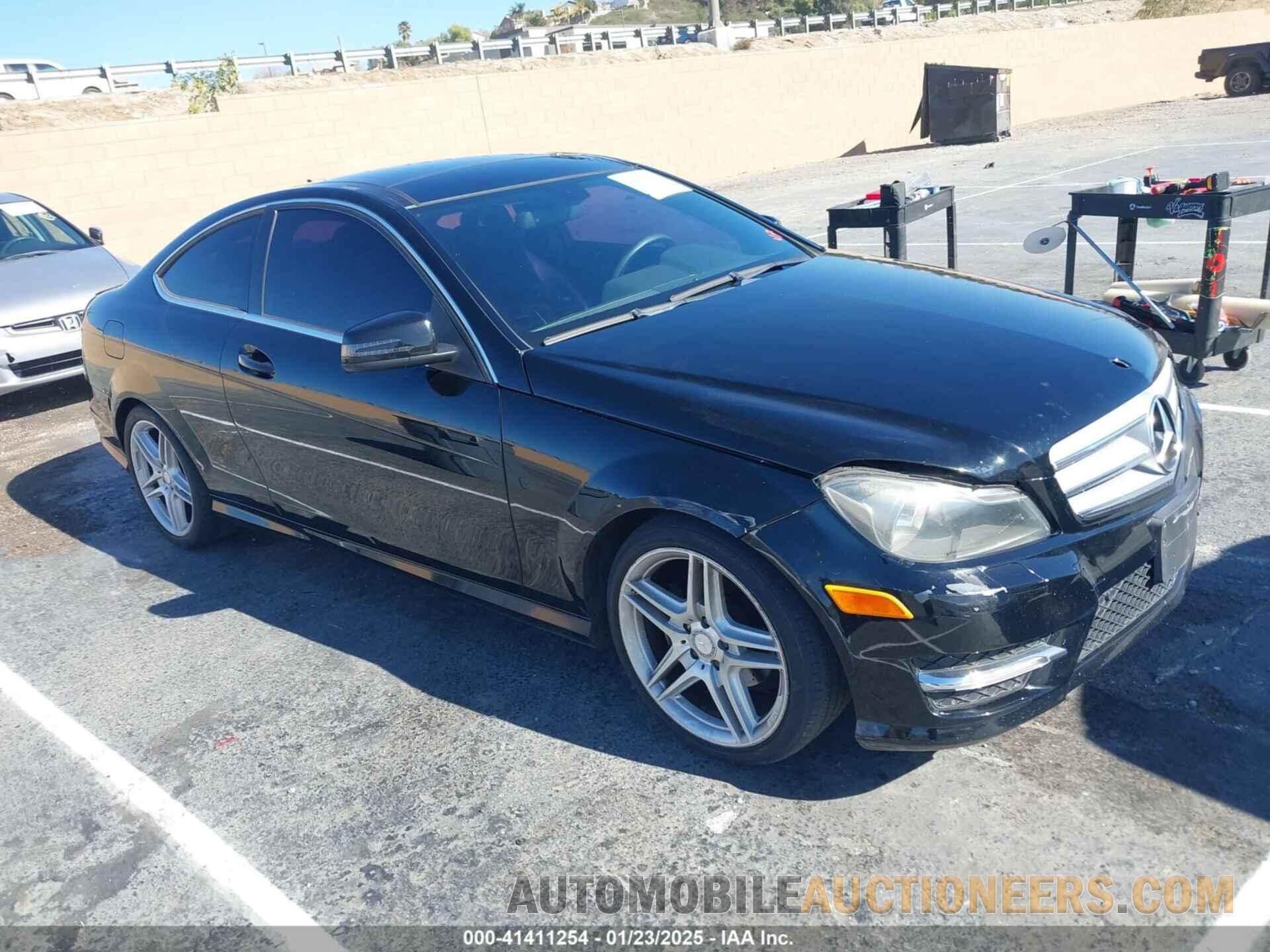 WDDGJ4HB8DF976190 MERCEDES-BENZ C 250 2013