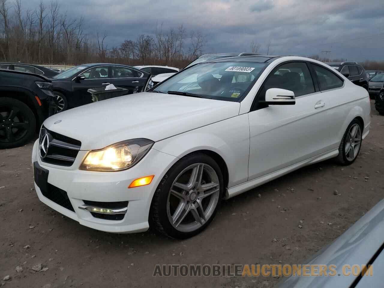 WDDGJ4HB8FG371048 MERCEDES-BENZ C-CLASS 2015