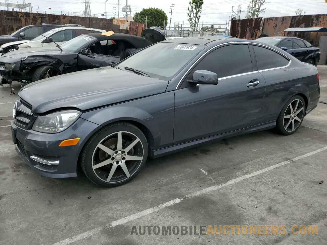 WDDGJ4HB8FG388951 MERCEDES-BENZ C-CLASS 2015