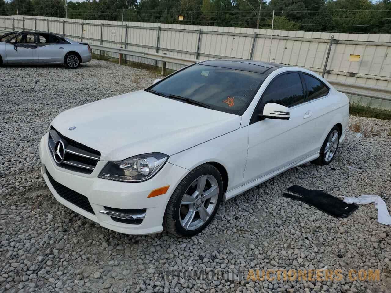 WDDGJ4HB9FG413498 MERCEDES-BENZ C-CLASS 2015