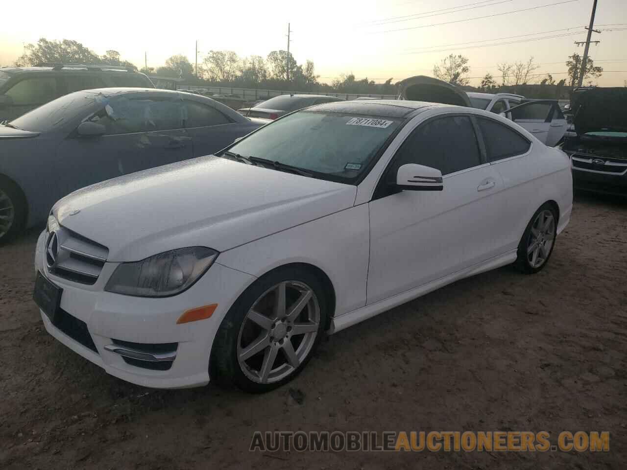 WDDGJ4HBXDG060654 MERCEDES-BENZ C-CLASS 2013