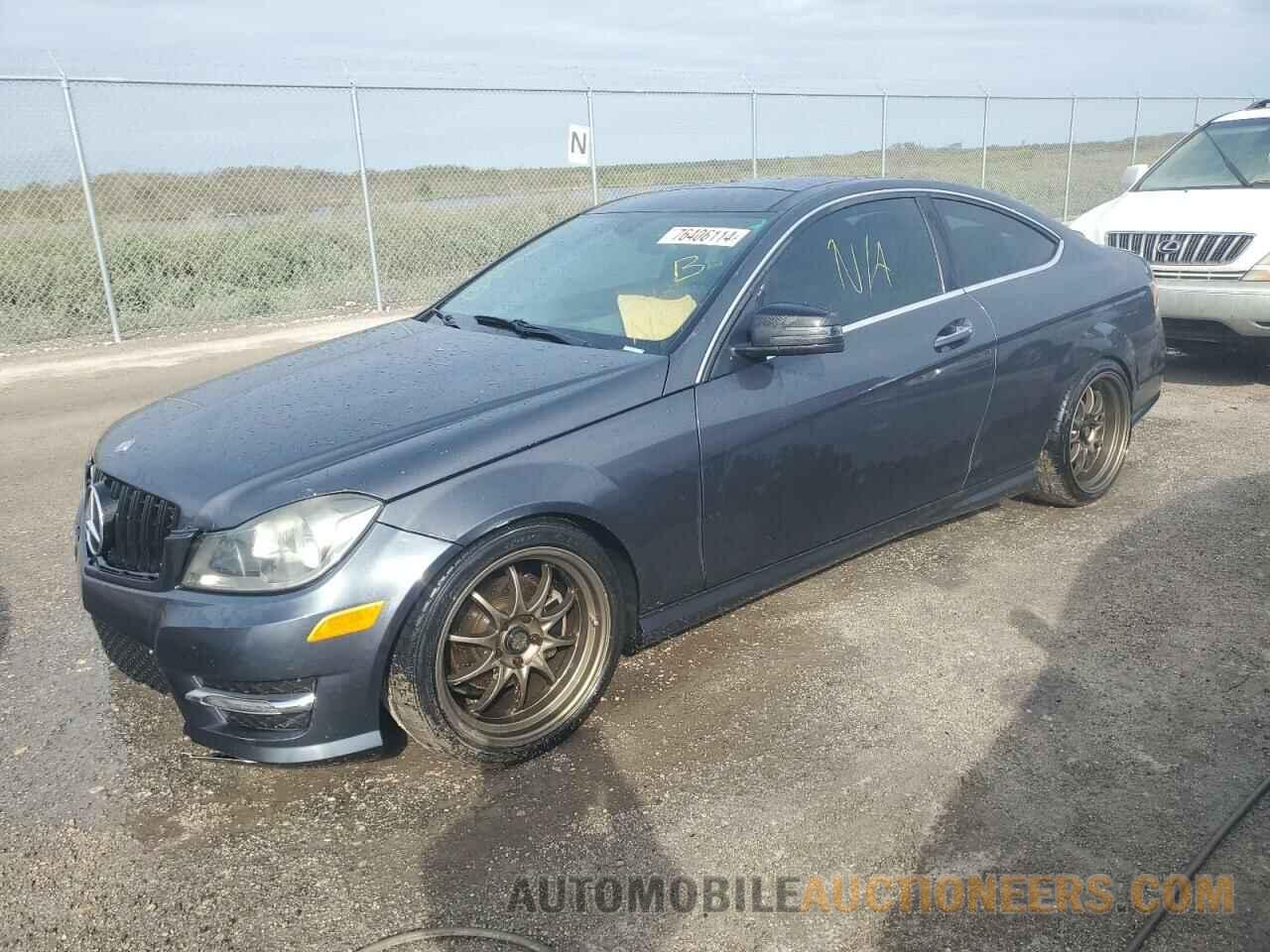 WDDGJ4HBXDG074697 MERCEDES-BENZ C-CLASS 2013