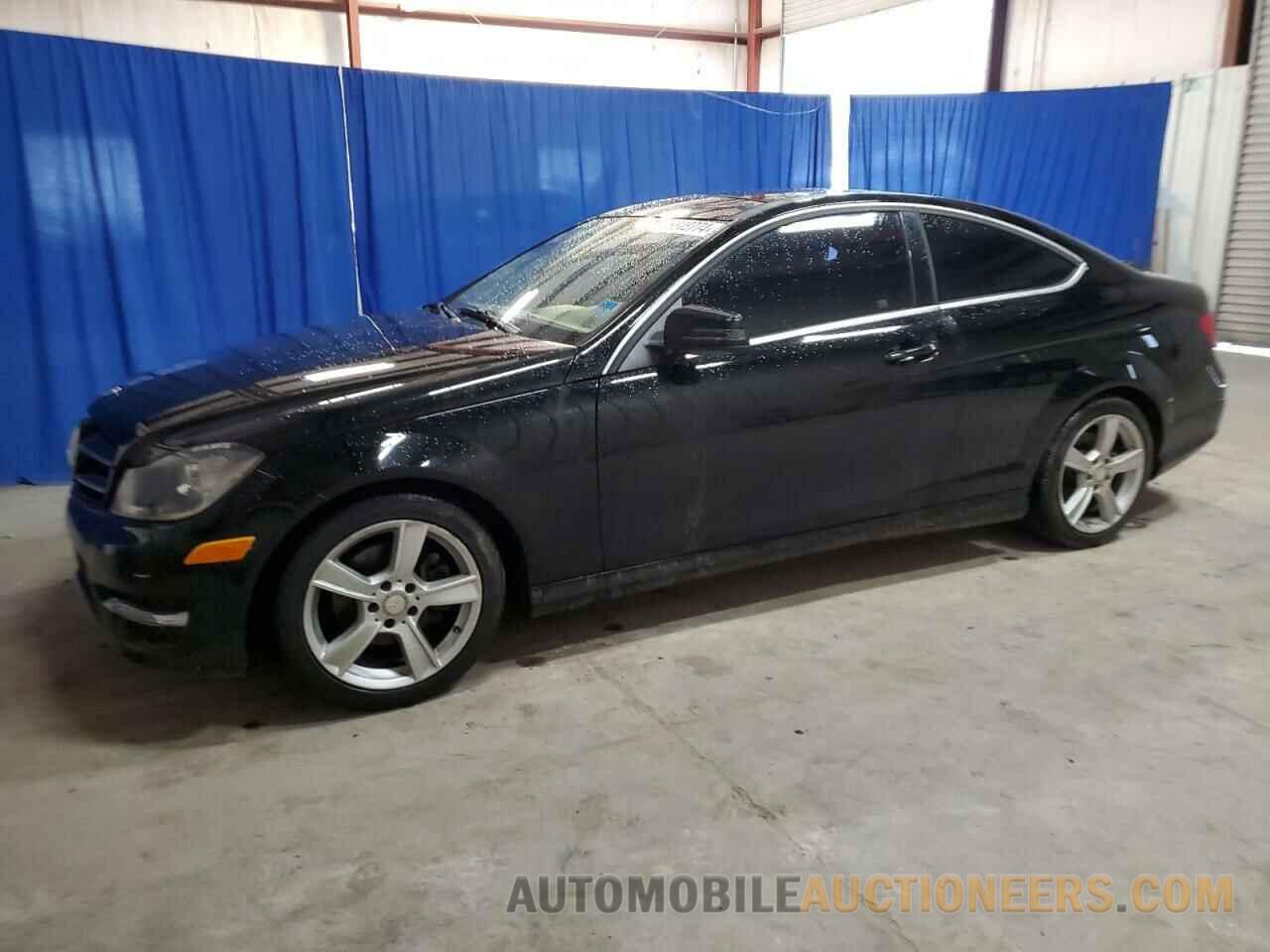 WDDGJ4HBXFG384111 MERCEDES-BENZ C-CLASS 2015