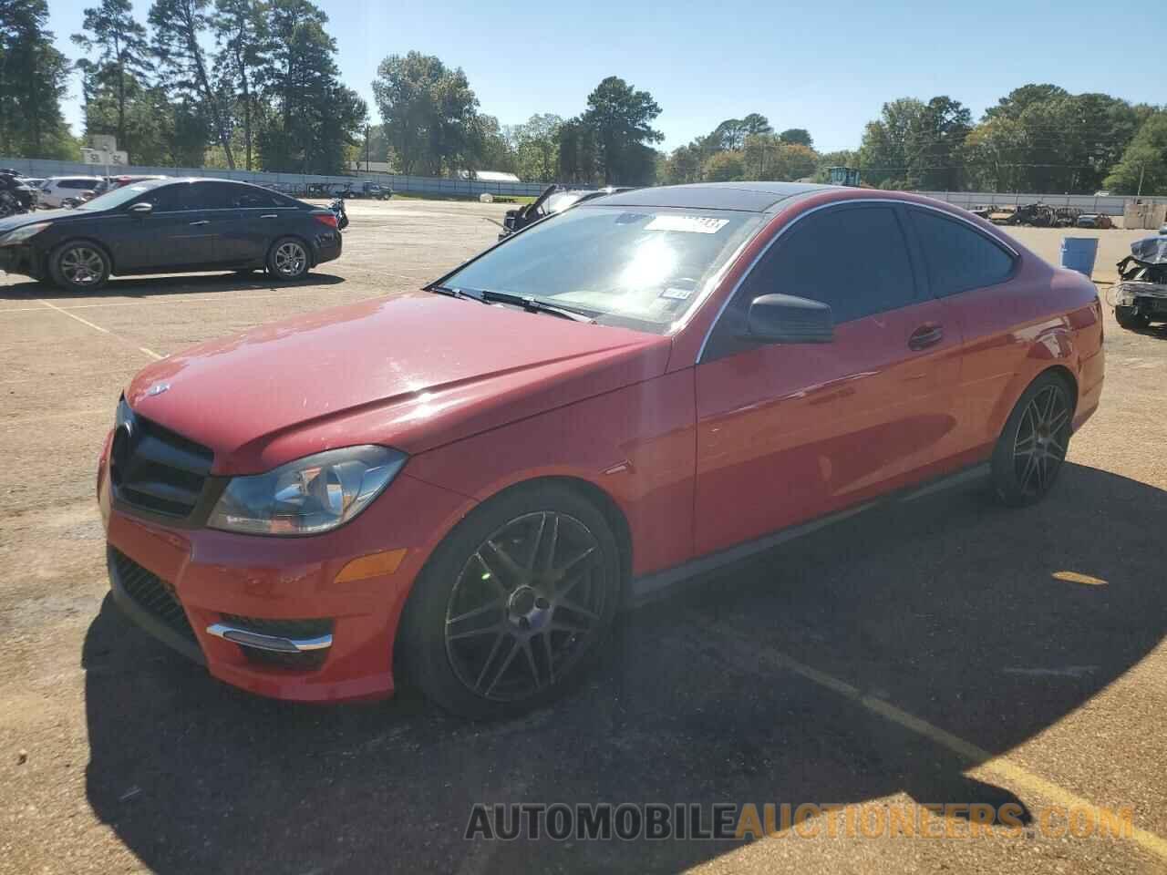 WDDGJ4HBXFG398039 MERCEDES-BENZ C-CLASS 2015