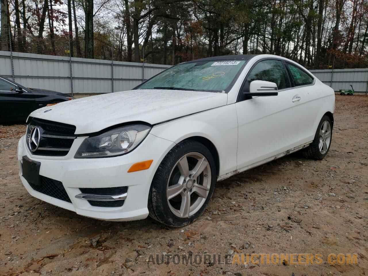 WDDGJ4HBXFG430830 MERCEDES-BENZ C-CLASS 2015