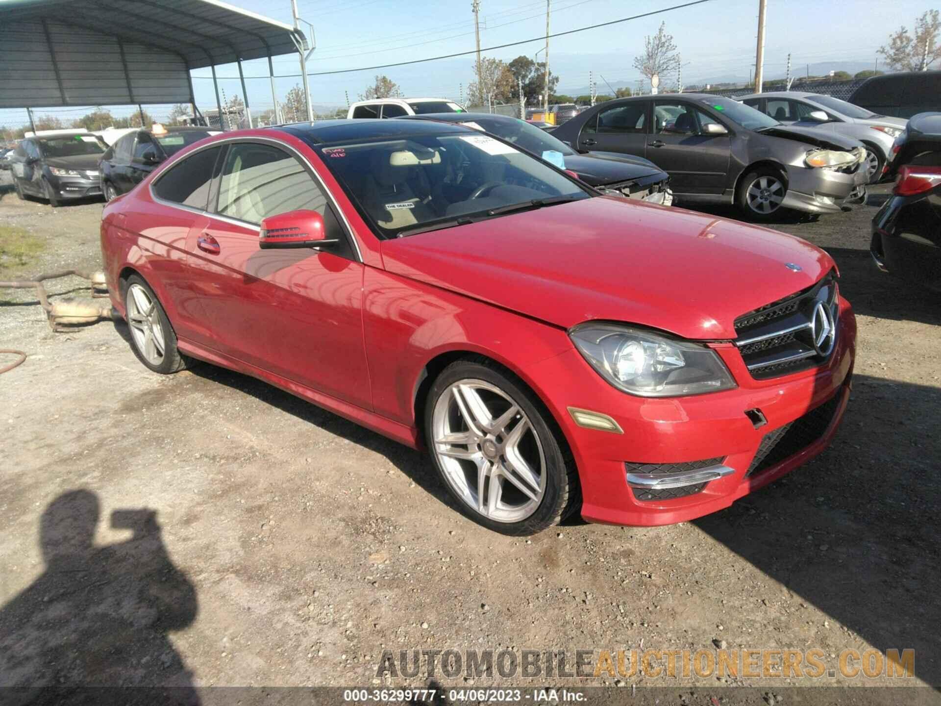 WDDGJ4HBXFG440239 MERCEDES-BENZ C-CLASS 2015