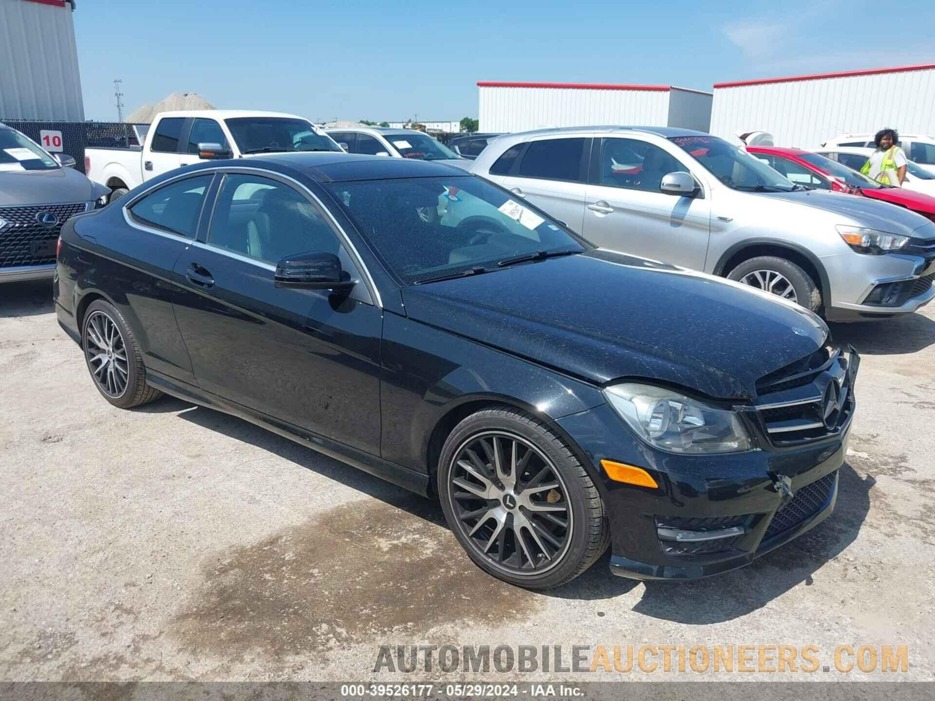 WDDGJ5HB5FG437089 MERCEDES-BENZ C 350 2015