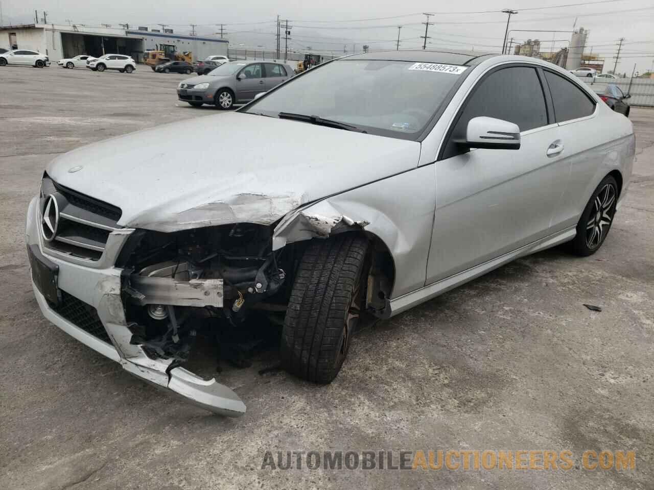 WDDGJ5HB6FG348132 MERCEDES-BENZ C-CLASS 2015