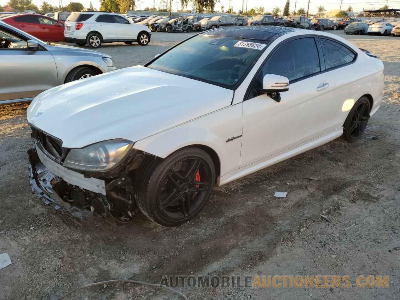 WDDGJ7HB2DG071519 MERCEDES-BENZ C-CLASS 2013