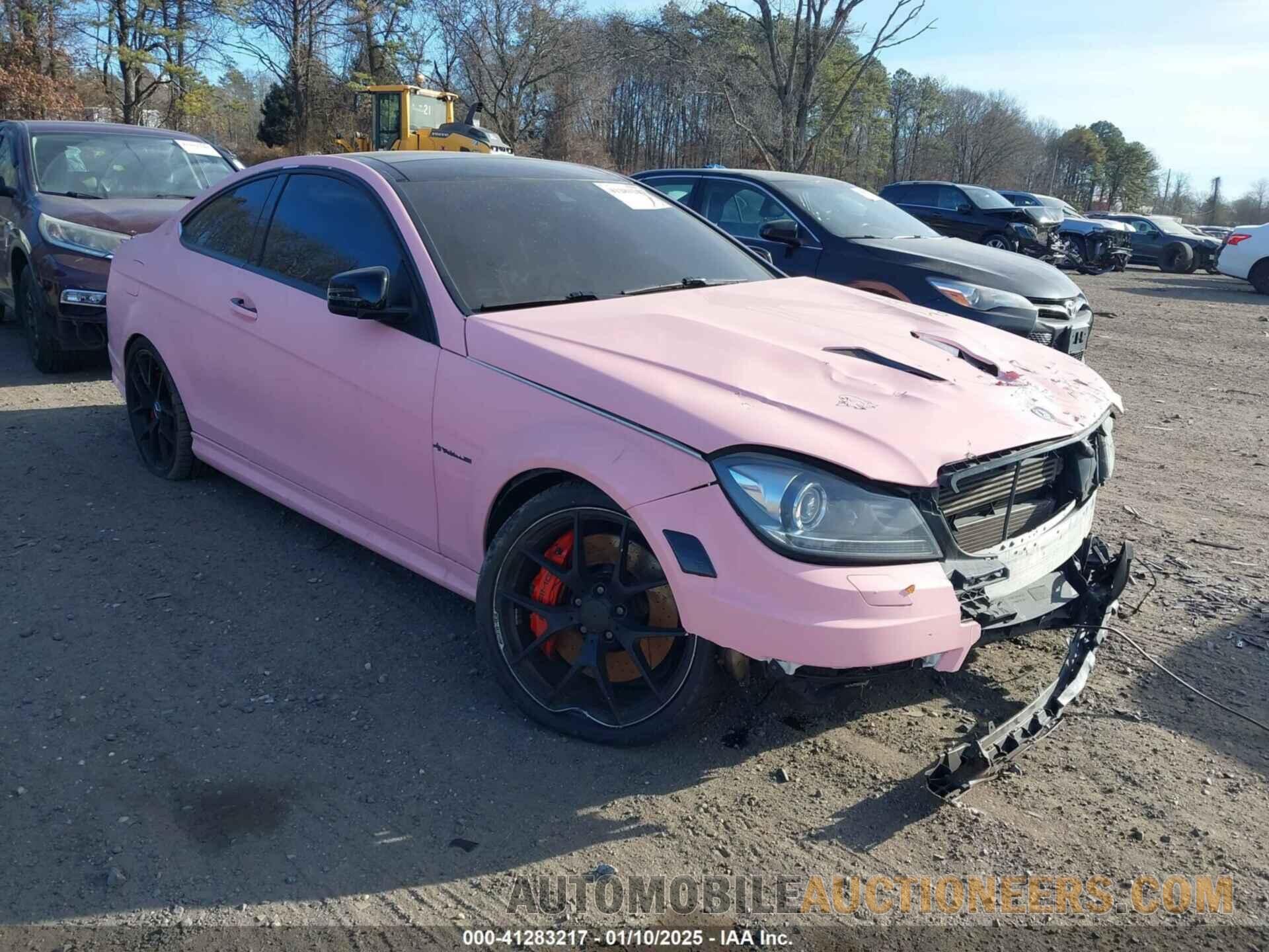 WDDGJ7HB8FG414529 MERCEDES-BENZ C 63 AMG 2015