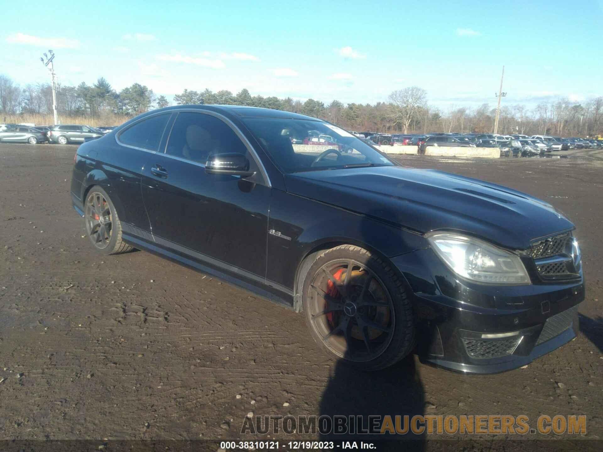 WDDGJ7HBXFG422647 MERCEDES-BENZ C 63 AMG 2015