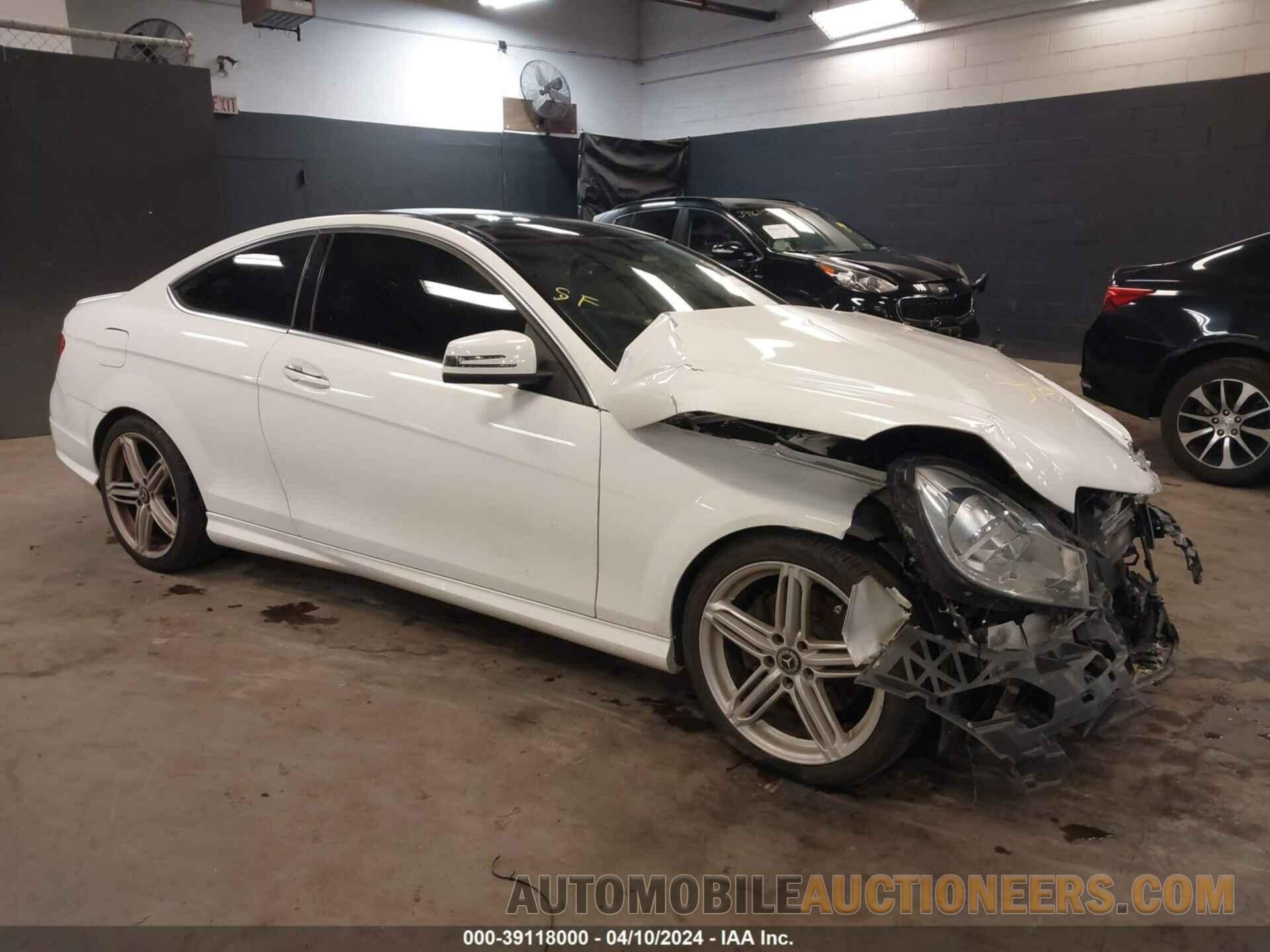 WDDGJ8JB3FG360136 MERCEDES-BENZ C 350 2015