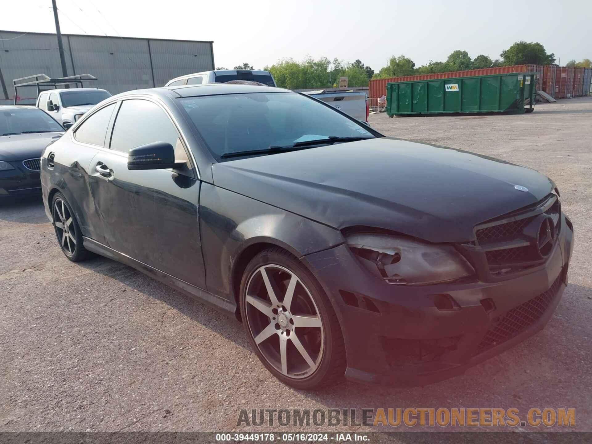 WDDGJ8JB7FG368126 MERCEDES-BENZ C 350 2015