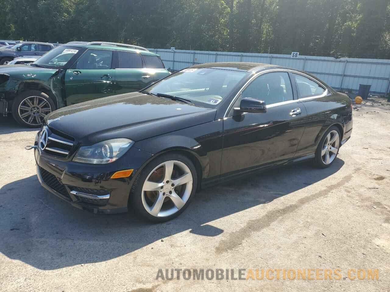 WDDGJ8JB7FG442256 MERCEDES-BENZ C-CLASS 2015