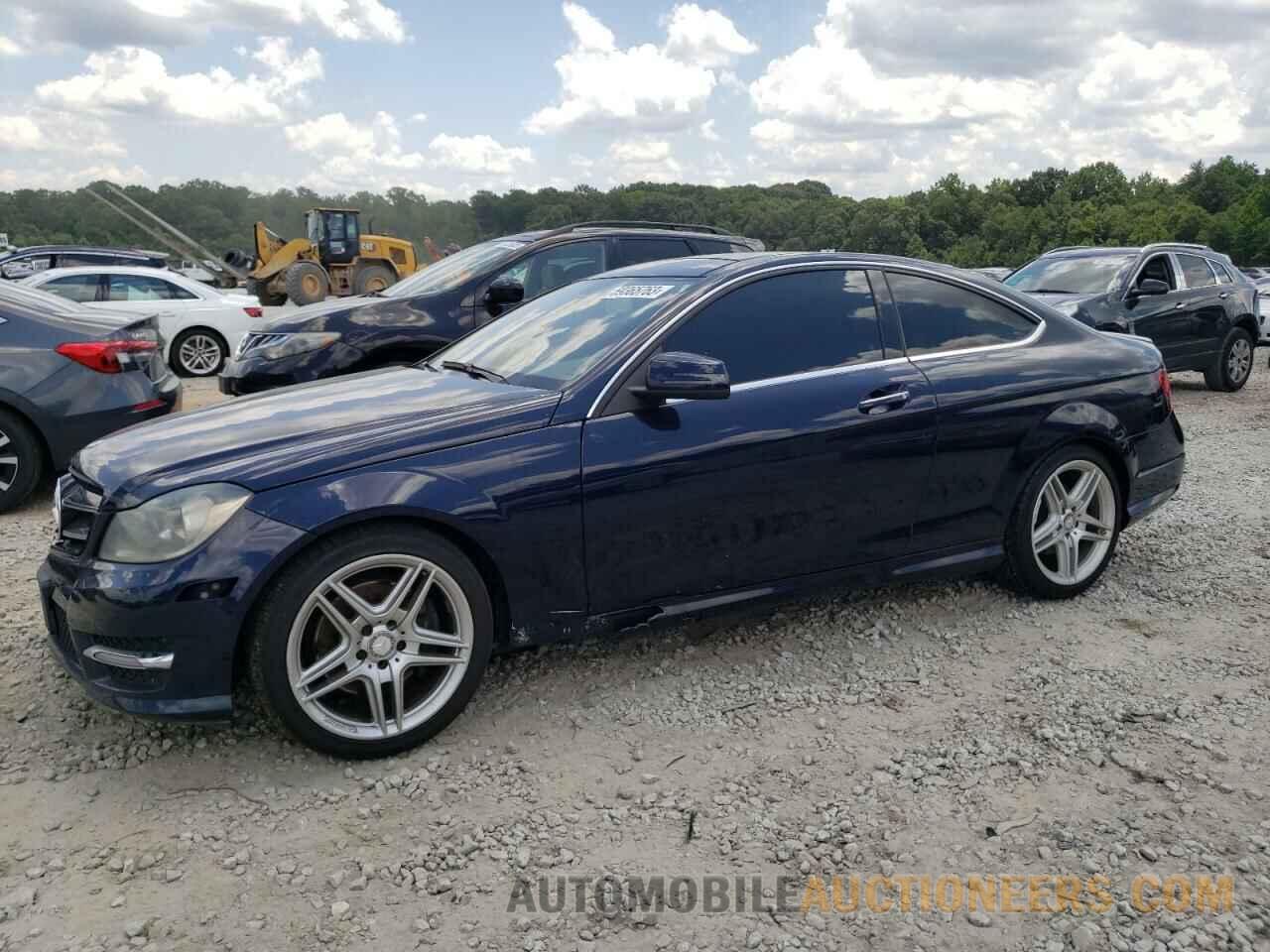 WDDGJ8JB8FG370161 MERCEDES-BENZ C-CLASS 2015